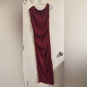 Elegant Burgundy Sleeveless Dress